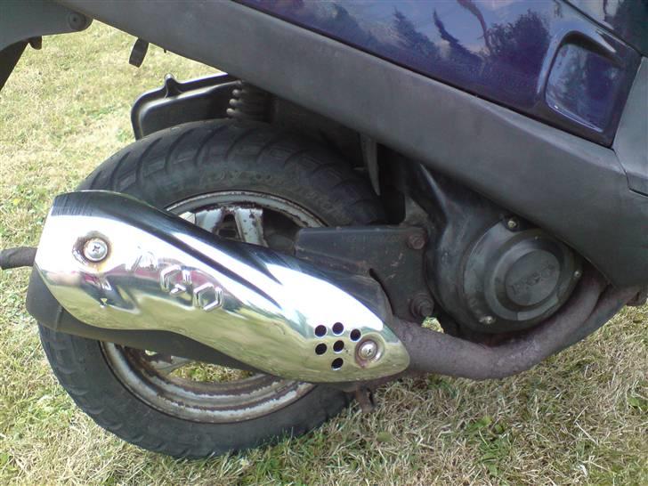 PGO Comet - Side´skjoldene er lidt smadret bag på . Men får dem spartlet  billede 7