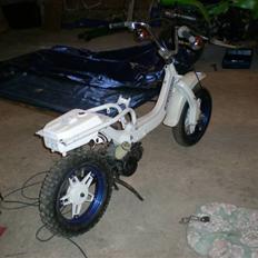 Suzuki FZ 50 PROJEKT SOLGT