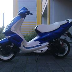 Peugeot Speedfight 2 AC = SOLGT =
