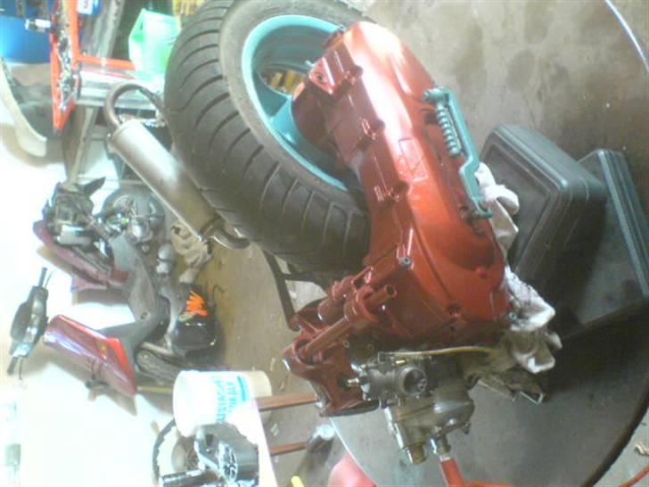 Yamaha Neos LC Manston ( Byttet) - Motoren uden lak:) billede 2