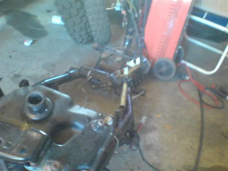 Yamaha Neos LC Manston ( Byttet) - Neos stellet, det skal vidst liiiiiiiige sandblæses lidt :D billede 8