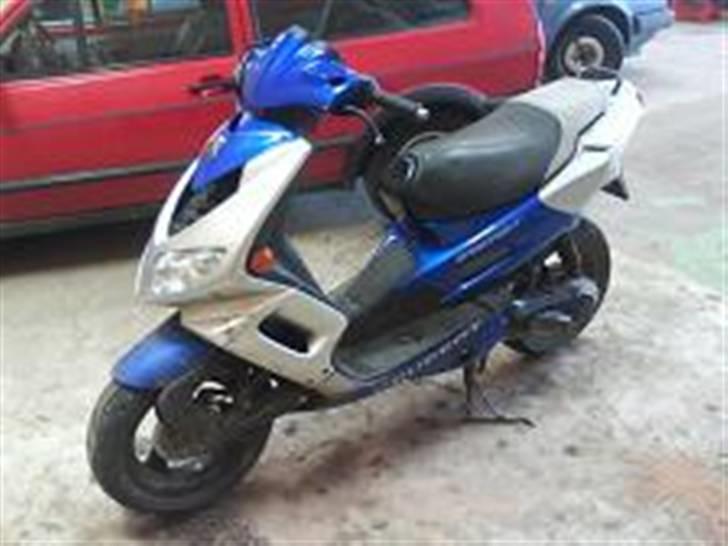 Peugeot Speedfight 2 AC > SOLGT billede 1