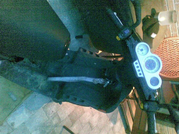 Peugeot speedfight2 LC dd   Solgt billede 8