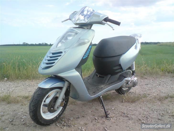 Aprilia sonic SOLGT billede 2