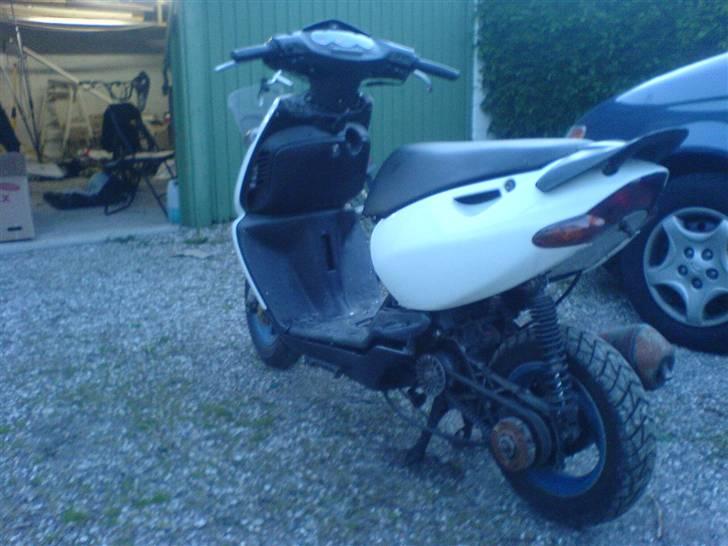 Aprilia Sonic SOLGT! - Flere billeder kommer , skal bare lige tages :) billede 4