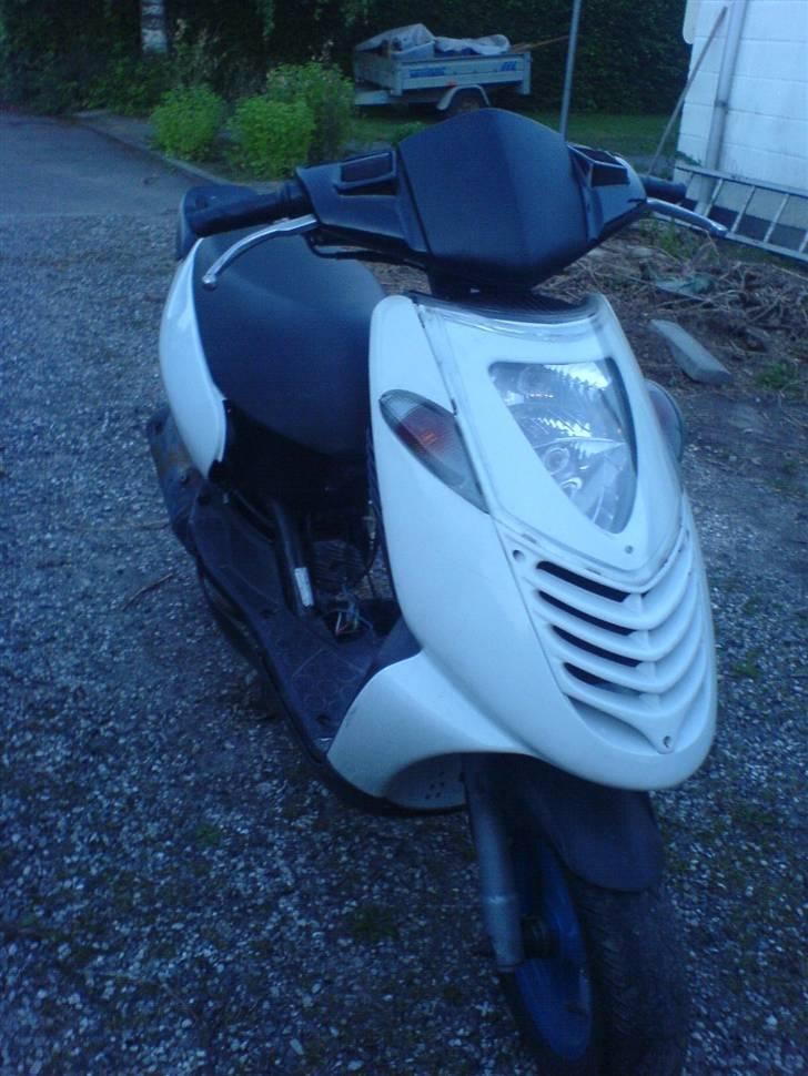 Aprilia Sonic SOLGT! - Flere billeder kommer , skal bare lige tages :) billede 5