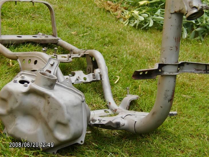 Yamaha Jog as - Putte <3 - Stellet efter det er blevet sandblæst. (der bliver lavet noget ved det, som ikke mange andre har vent og se) billede 14