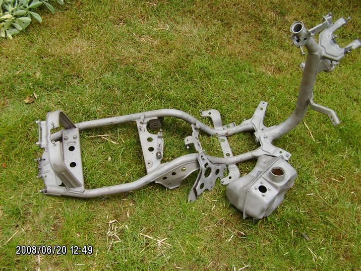 Yamaha Jog as - Putte <3 - Stellet efter det er blevet sandblæst. (der bliver lavet noget ved det, som ikke mange andre har vent og se) billede 15