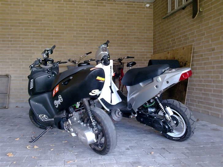 Aprilia sonic (SOLGT ) - mine to dyr ;D, de er da søde sammen ;Dheh. billede 11