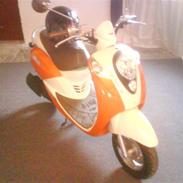 Sym Mio50