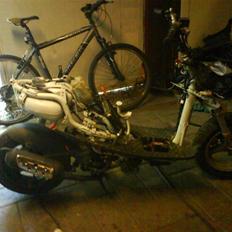 Suzuki estilete lc baneracer 