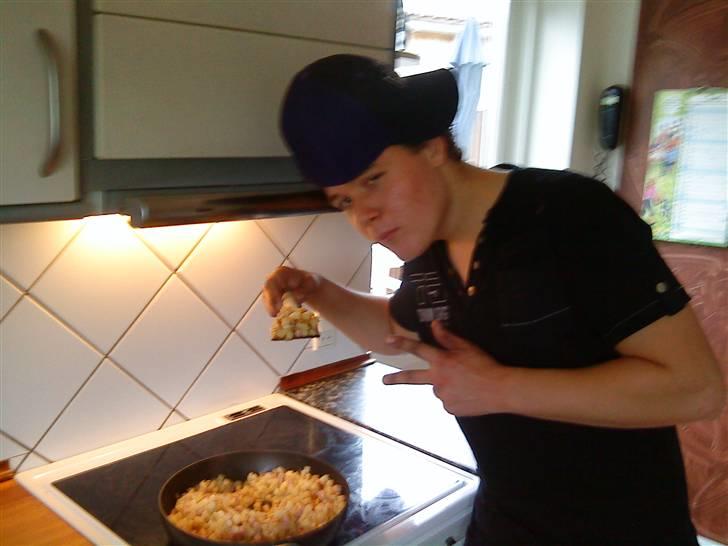 Yamaha JogR "Undulaten" - man bliver sq sulten af at lave alt det knallert men man må aldrig glemme at se sej ud (; billede 6