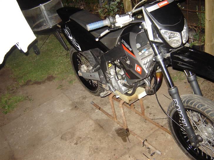 Derbi senda billede 1