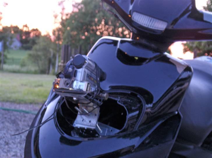 Yamaha BWS - solgt - Mit videokamera kan blive monteret i tilfælde af vi vil lave en bette film eller 2 :D - desværre skal jeg til at lave det om, fordi det ryster for meget :/ - følger ikke med ved evt. salg billede 16