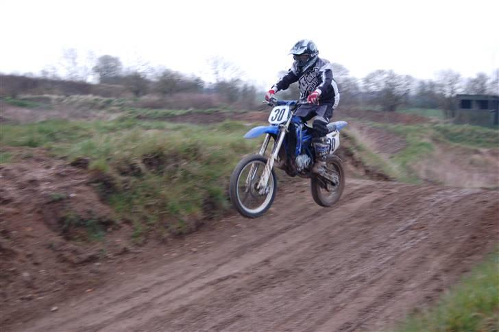 Yamaha yz(solgt) billede 1