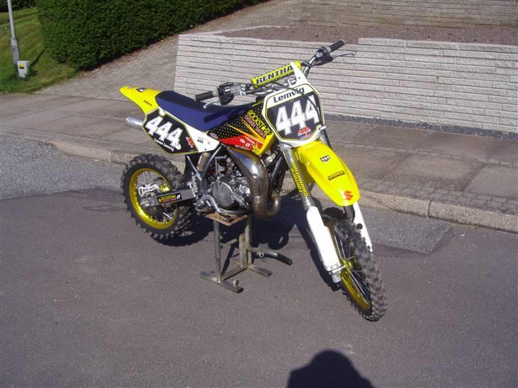 Suzuki RM 85 lav (Byttet) billede 2