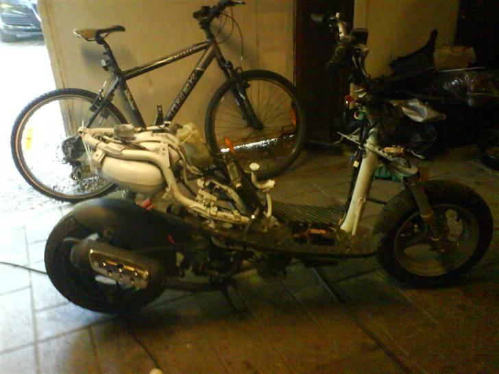 Suzuki estilete lc baneracer  billede 1