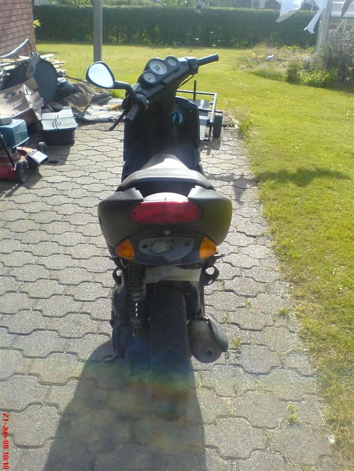 Peugeot speedfight SOLGT billede 2