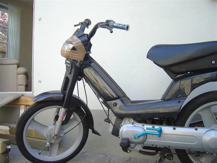 Peugeot fox (til salg) - som den er nu,, efter en kammerat styrtede på den..:( billede 11