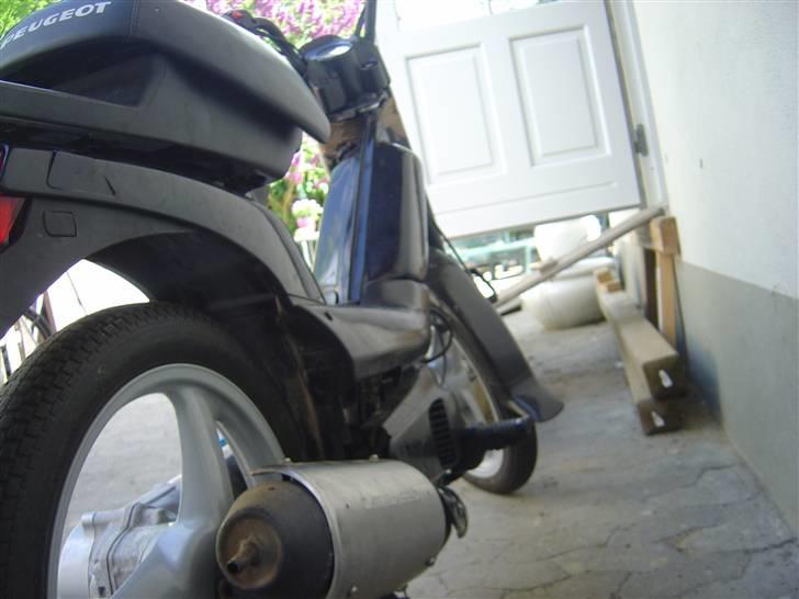 Peugeot fox (til salg) - som den er nu,, efter en kammerat styrtede på den..:( billede 12