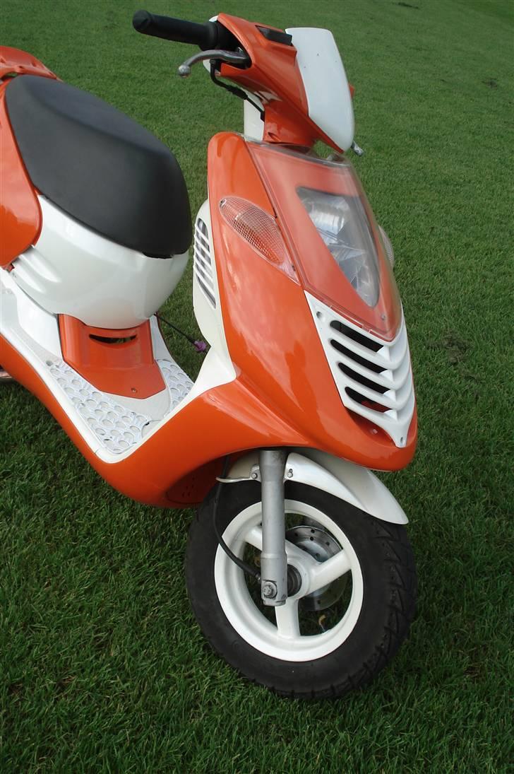 Aprilia Sonic æ Brumbass billede 1