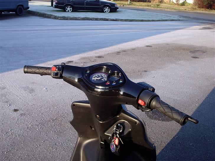 Yamaha Jog R '08 Edition "SOLGT" - Styret :) billede 8