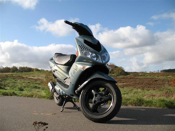 Peugeot Speedfight 2 billede 2