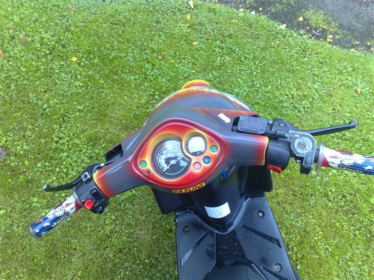 Yamaha JOG R Airbrush byttet billede 7