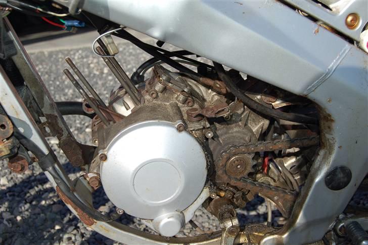 Yamaha TZR 50 - byttet - mangler lidt her :( billede 11