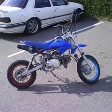 Lifan Dirt Bike 125 ccm (SOLGT)