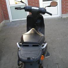 Yamaha Neos