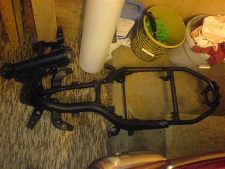 Yamaha Jog R AC  projekt SOLGT!  - stellet er blevet malet billede 7