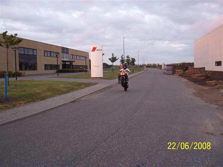 Yamaha Slider/MBK Stunt (byttet) - Tak til Høgh, for billedet =)  billede 8