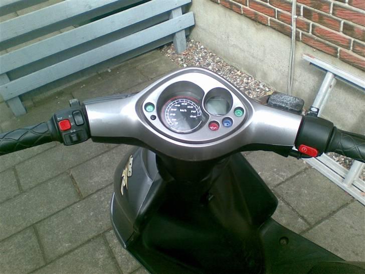 Yamaha Jog R solgt billede 4