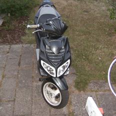 Peugeot speedfight 2 (solgt)