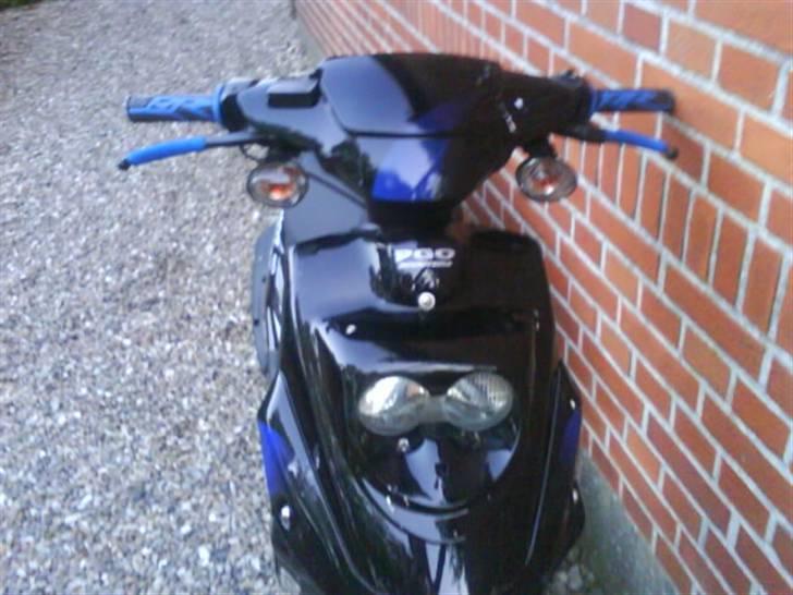 PGO hot 50 - sæt forfra billede 2