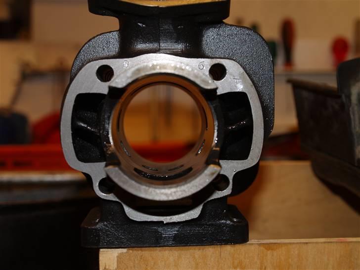 Yamaha slider - lille vinter hygge med og skal ha motoren skildt ad og fræsre skylde kanaler billede 11