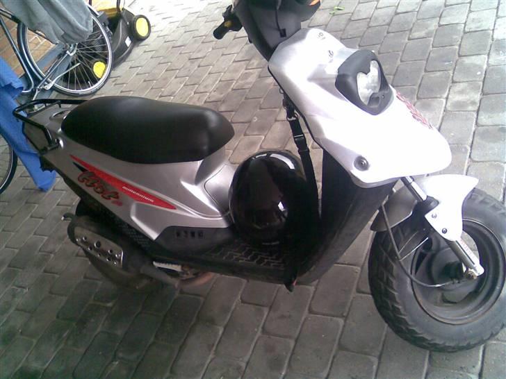 PGO hot 50 solgt billede 1