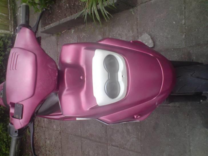 PGO Hot 50 _l TIL SALG l_ - Sårn ser den ud nu :D Ud over et nyt hvidt sæde!  billede 6