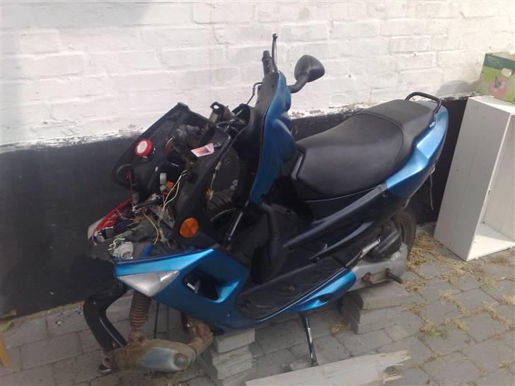 Peugeot speedfight - forgaffel skiftes billede 12