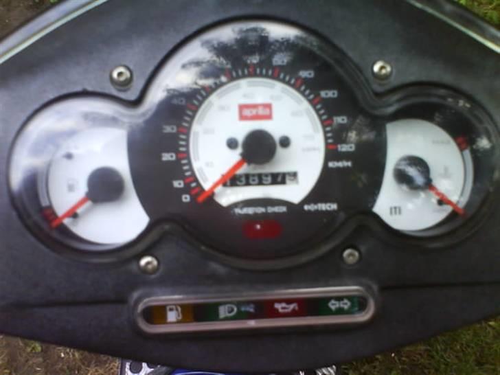 Aprilia sonic,  billede 2