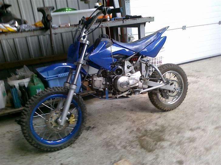 MiniBike 125ccm. - med det nye fælg :P billede 10