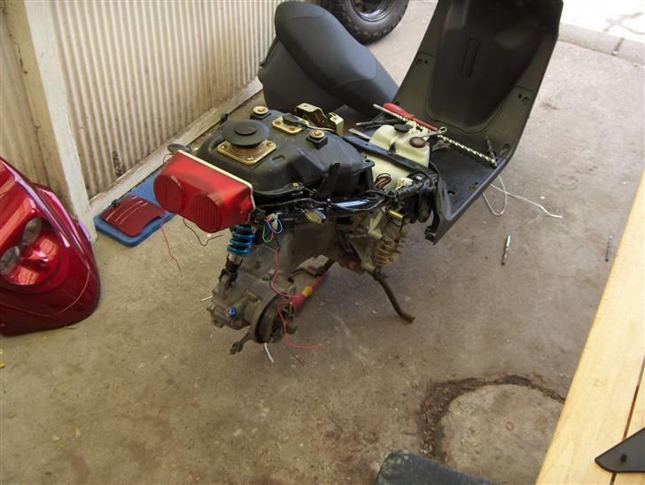 PGO Hot 50 AC Solgt! - igang med at lave den istand d: billede 3