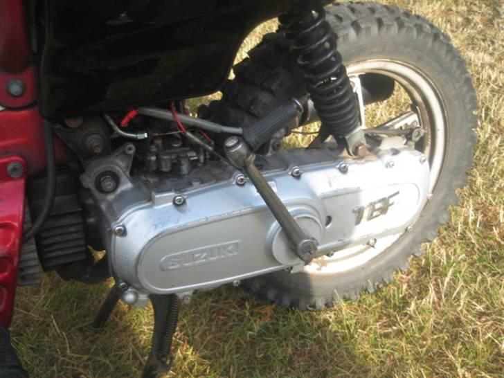 Suzuki FZ50 SOLGT billede 4