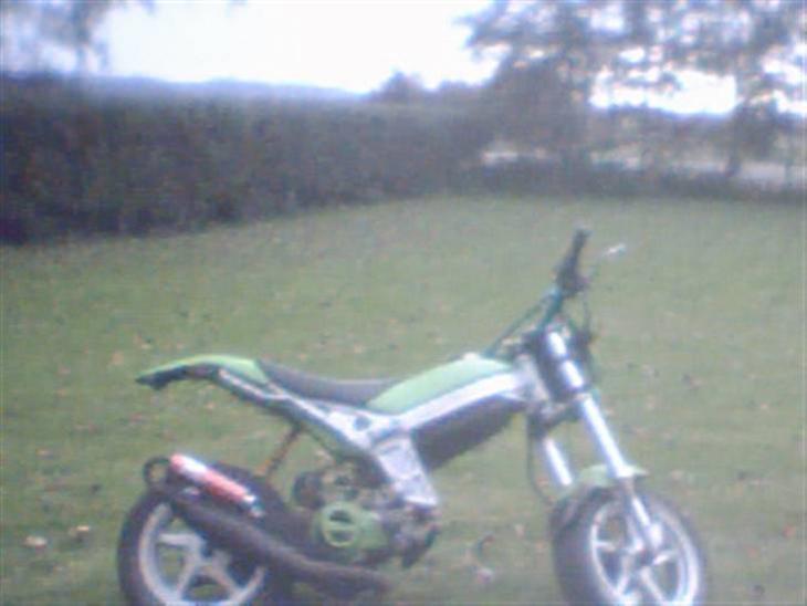 {{currentPhoto.altText}} billede {{currentPhoto.number}}