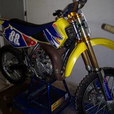 Suzuki RM 85 Høj