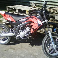 Aprilia sx50 fundet igen:)