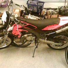 Aprilia sx50 fundet igen:)