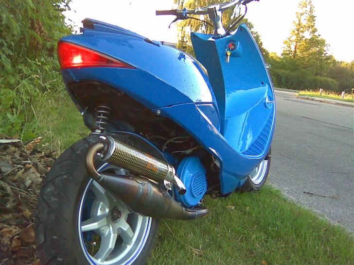 Suzuki Estilete Smølfen billede 2