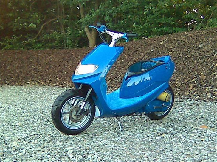 Suzuki Estilete Smølfen billede 10